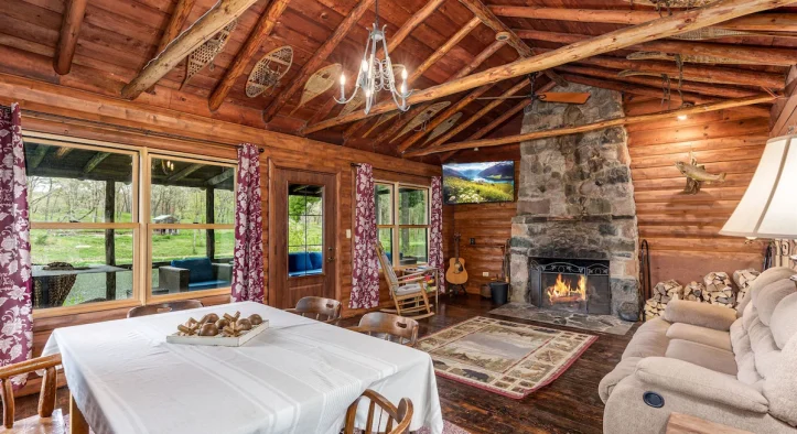 White Bear Lake Cabins: A Tranquil Escape Near Mark Twain Lake