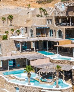 image of the atmosphere of the Hotel Calio Greece (Source tripadvisor.com)